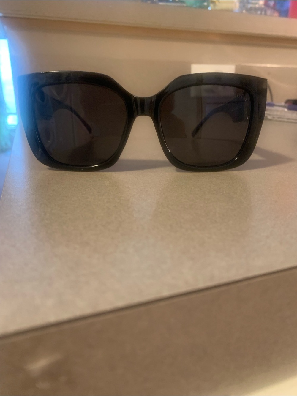 Classic Black Oversized Women’s Sunglasses